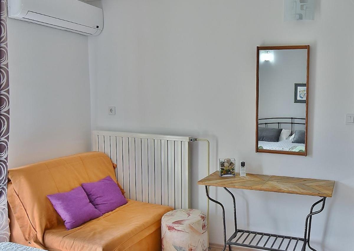 Apartments Ruzica Banjol Εξωτερικό φωτογραφία